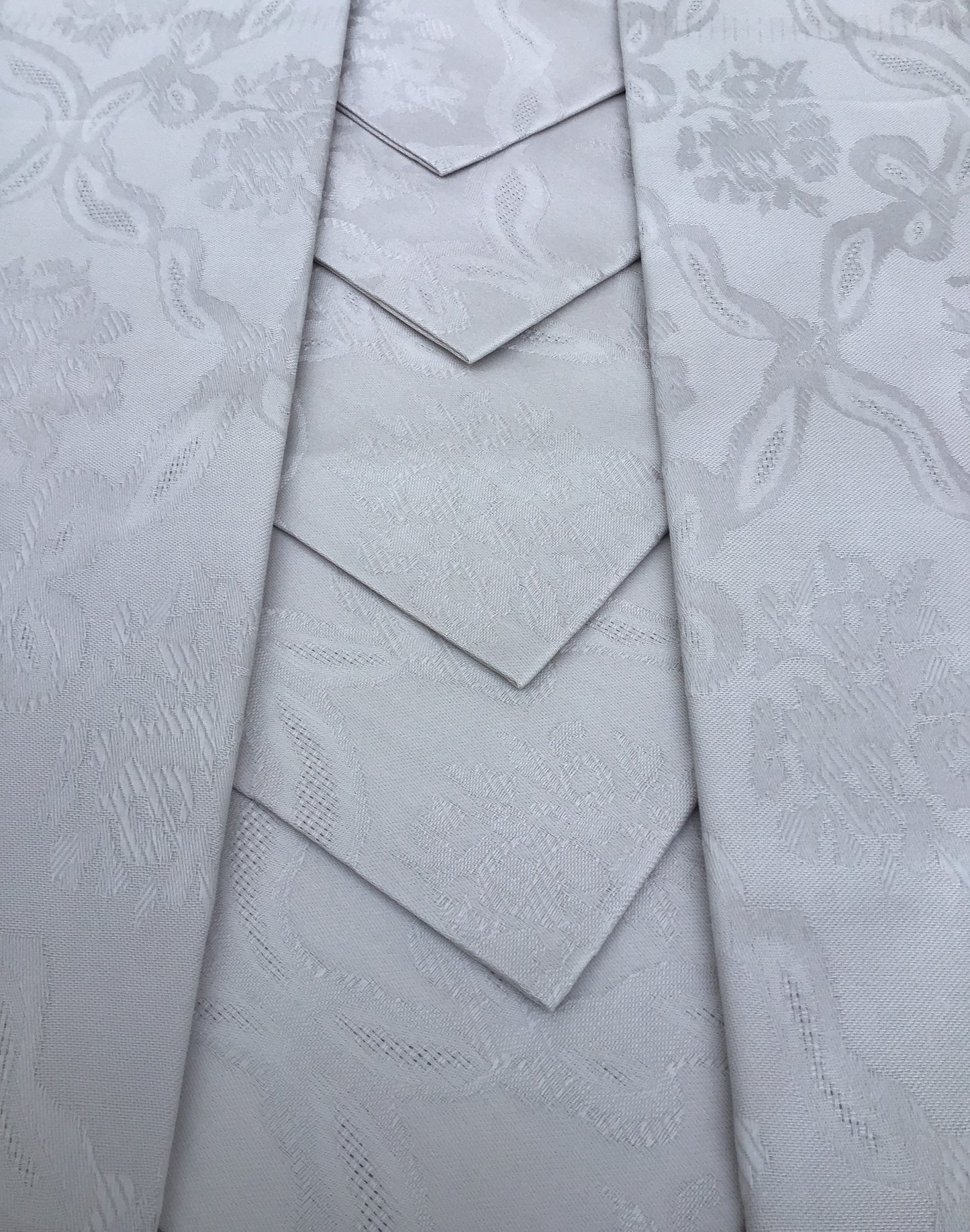 Tovaglia con tovaglioli - tessuto fiandra jacquard - rettangolare - rotonda - ovale