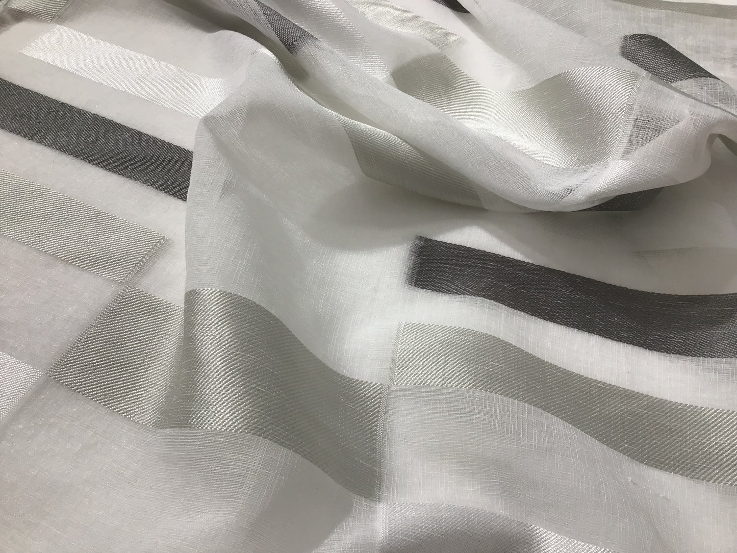 Tendine a Pannello per Finestra e Porta | Set 2 Pezzi | Larghezza 60/80 cm | Lunghezza Personalizzata | Colore Bianco/Grigio | Art. 509