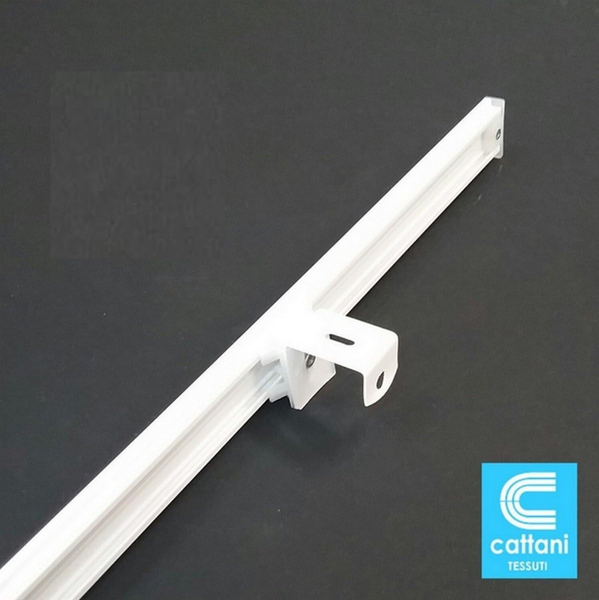 Retro del profilo in alluminio velcrato  e supporti a gancio no-foro già applicati per montaggio su finestra senza forare